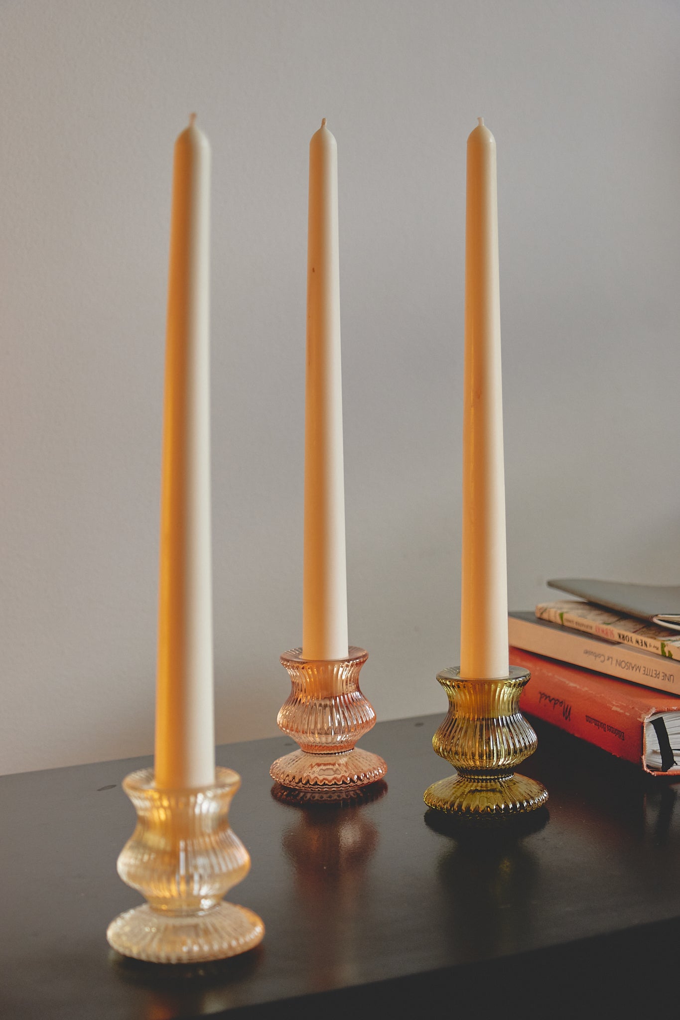 Candelabro con vela